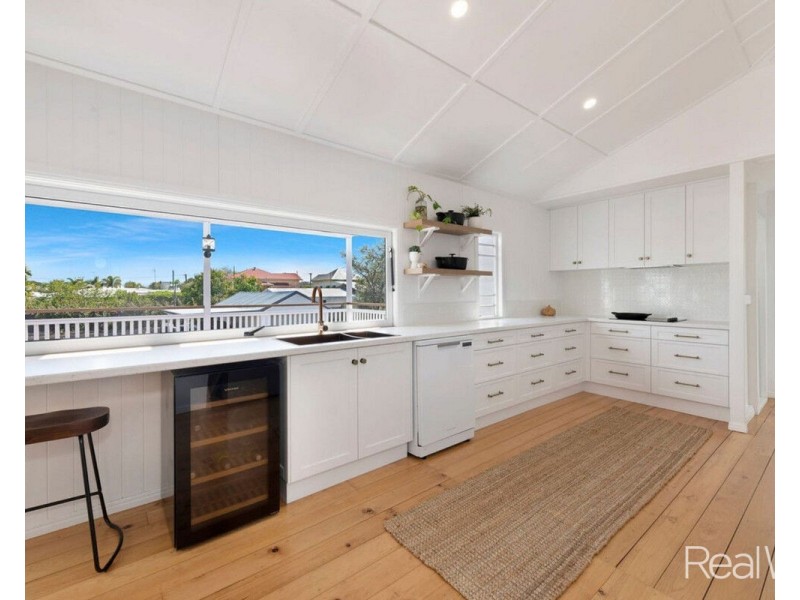 27 Walker Street, Bundaberg South QLD 4670