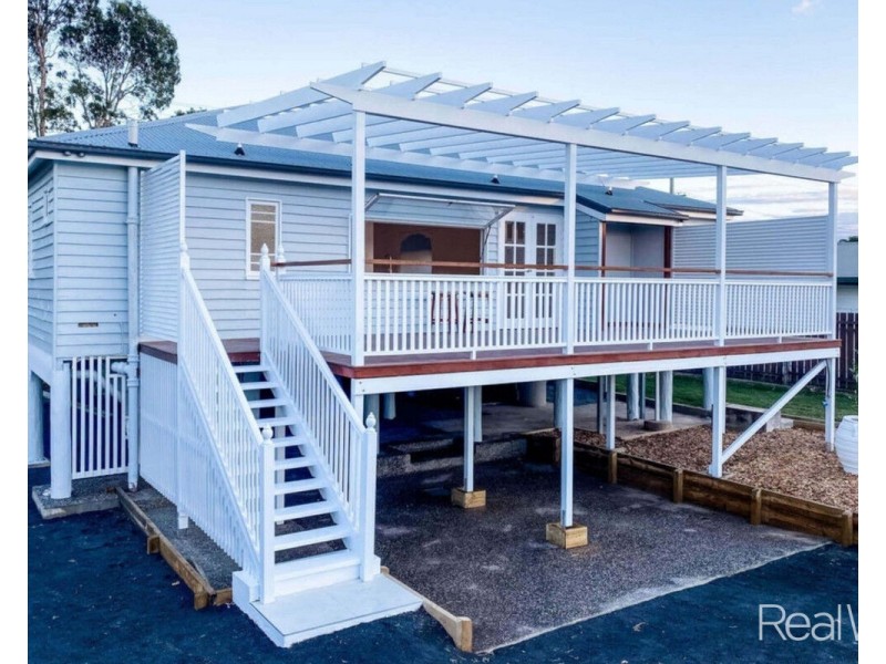 27 Walker Street, Bundaberg South QLD 4670