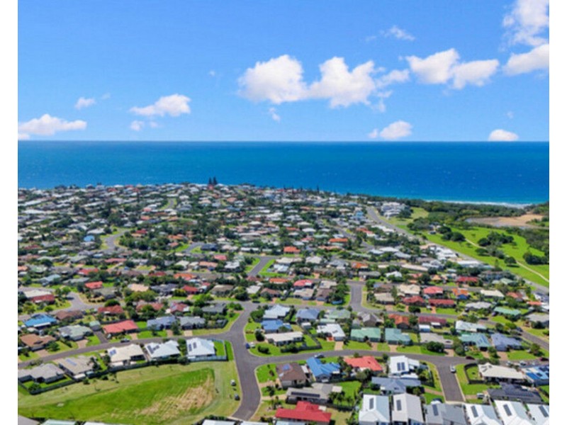 11 Leichhardt Street, Bargara QLD 4670