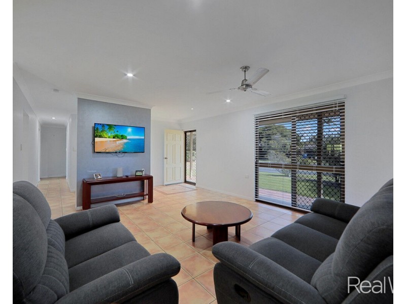 17 Slocomb Street, Avenell Heights QLD 4670