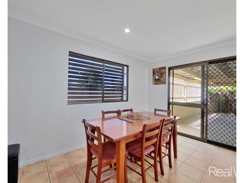 17 Slocomb Street, Avenell Heights QLD 4670