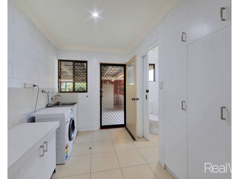 17 Slocomb Street, Avenell Heights QLD 4670