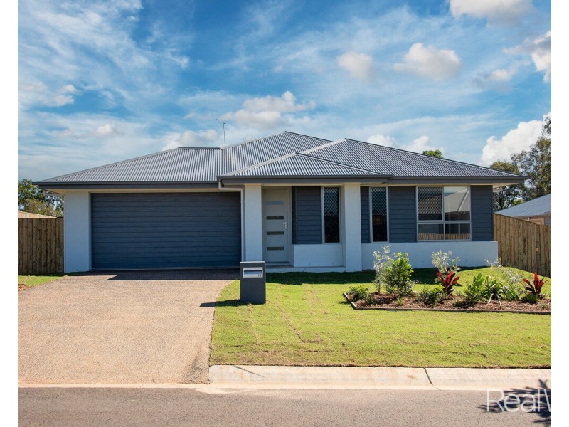 15 Wren Place, Branyan QLD 4670