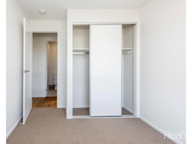 15 Wren Place, Branyan QLD 4670