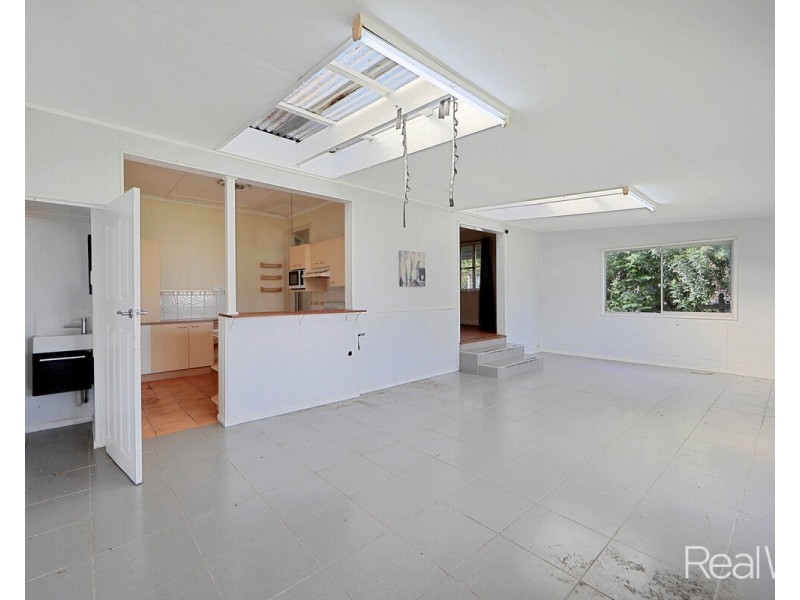 23 Coomber Street, Svensson Heights QLD 4670