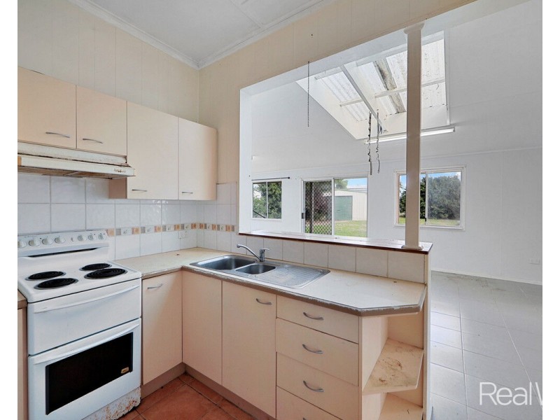 23 Coomber Street, Svensson Heights QLD 4670