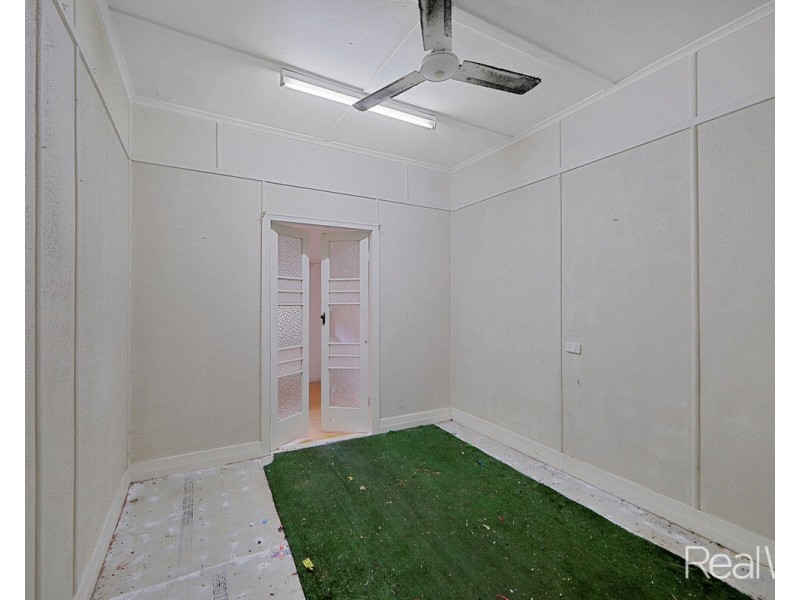 23 Coomber Street, Svensson Heights QLD 4670