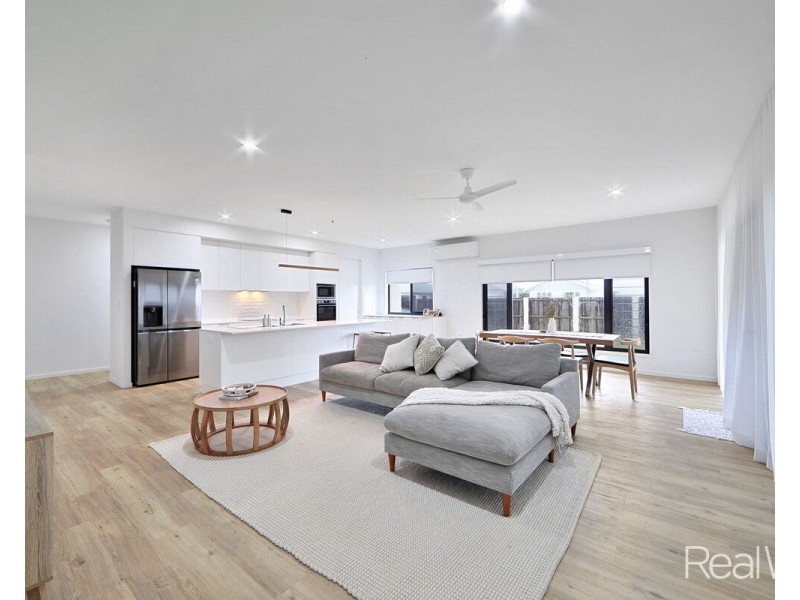 2 St Clair Street, Ashfield QLD 4670