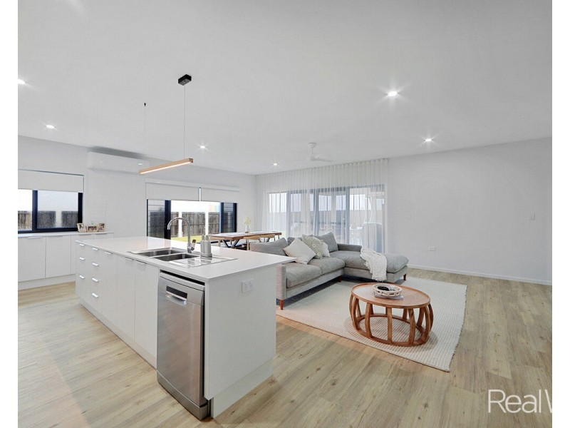 2 St Clair Street, Ashfield QLD 4670