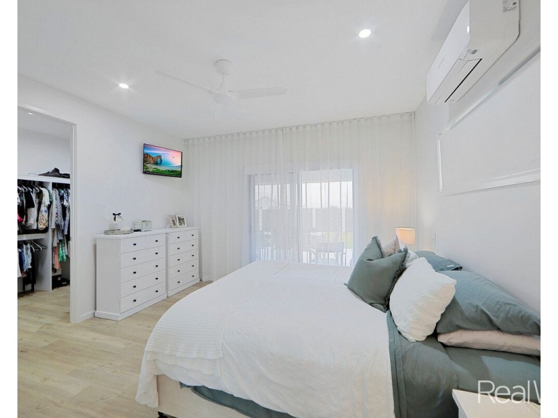 2 St Clair Street, Ashfield QLD 4670