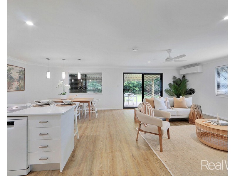 28 Appaloosa Drive, Branyan QLD 4670