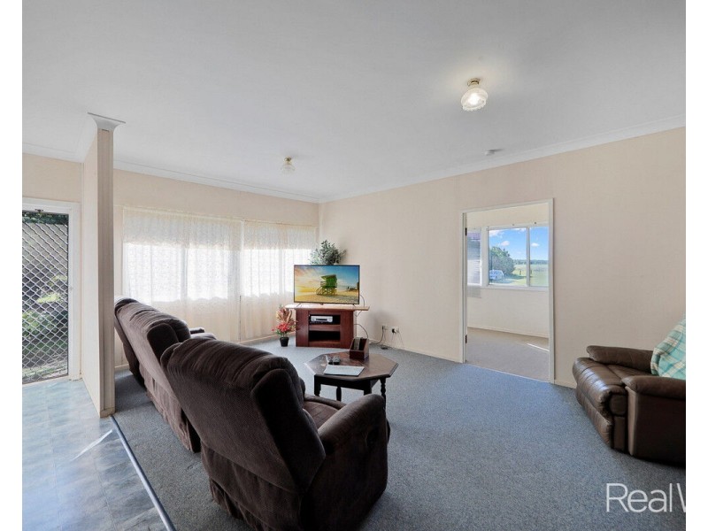 194 Woods East Road, Alloway QLD 4670
