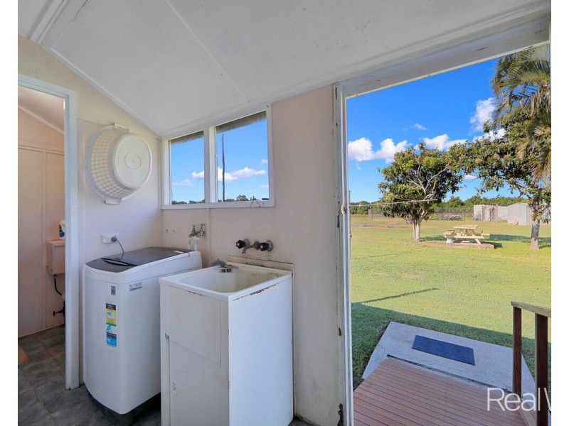 194 Woods East Road, Alloway QLD 4670