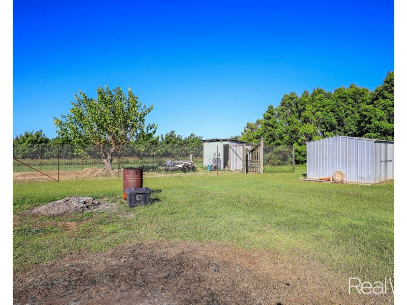 194 Woods East Road, Alloway QLD 4670