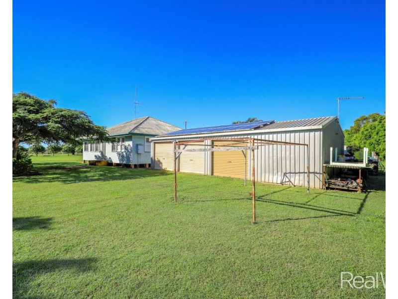194 Woods East Road, Alloway QLD 4670