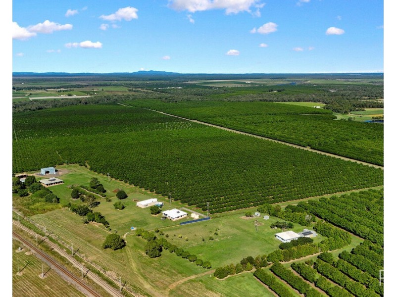 194 Woods East Road, Alloway QLD 4670
