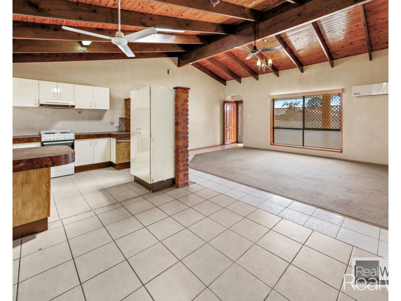 45 Saint Lucia Crescent, Avoca QLD 4670