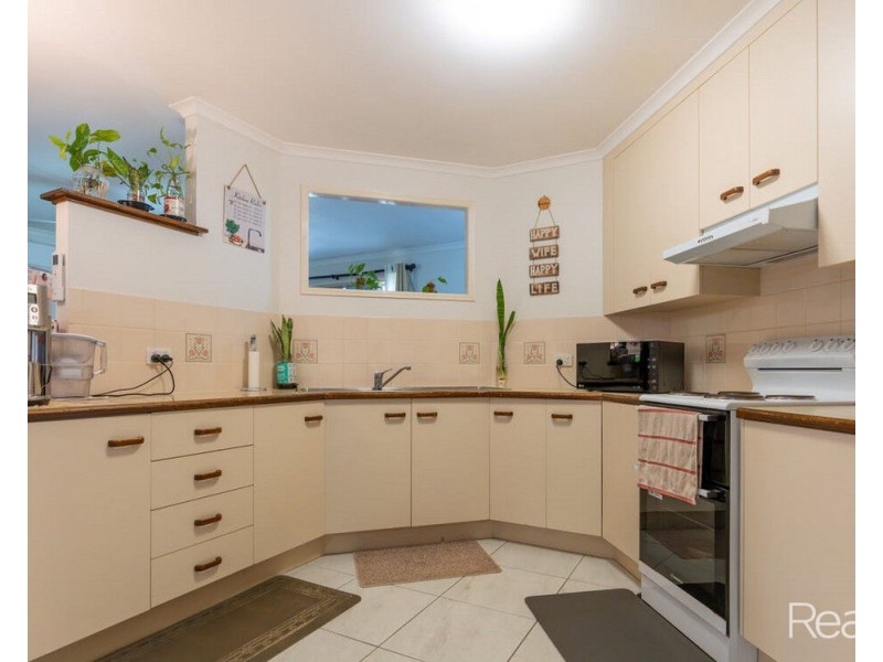 8 Cypress Street, Avoca QLD 4670