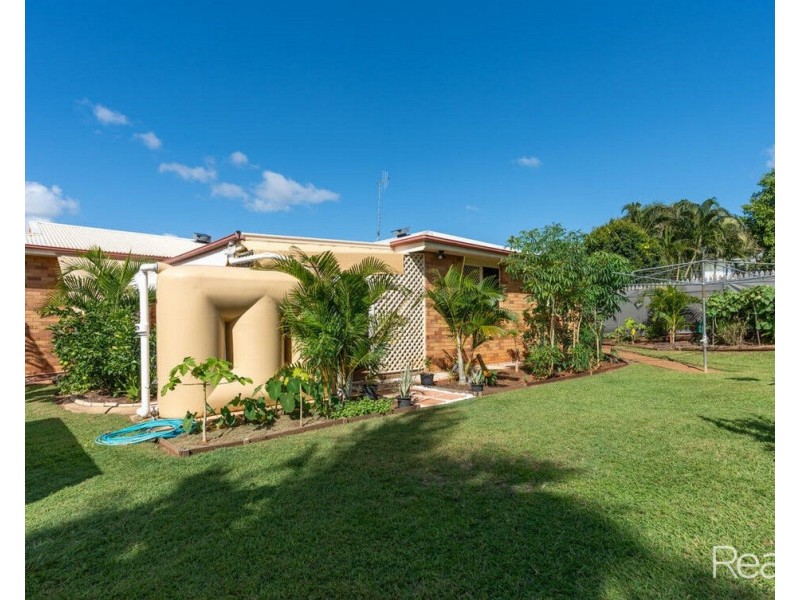 8 Cypress Street, Avoca QLD 4670