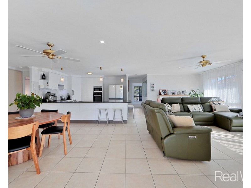 16 Foster Drive, Bundaberg North QLD 4670