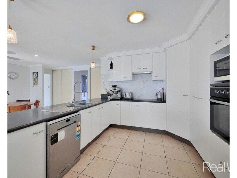 16 Foster Drive, Bundaberg North QLD 4670