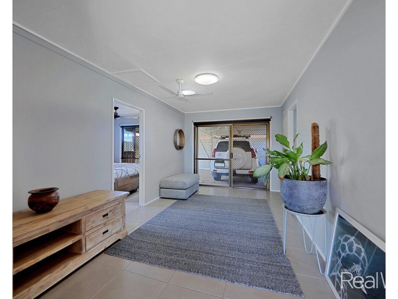 14 Maughan Street, Thabeban QLD 4670