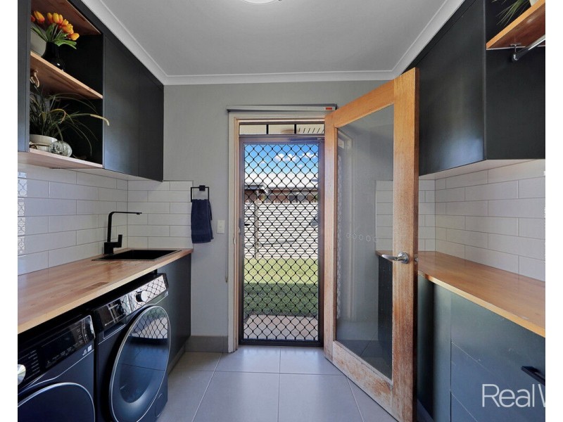 14 Maughan Street, Thabeban QLD 4670