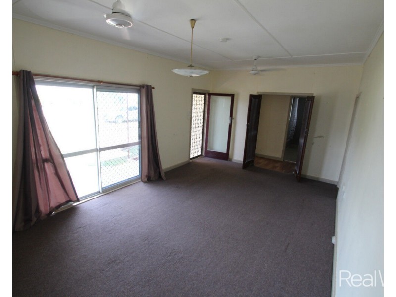6 Auer Street, Kepnock QLD 4670