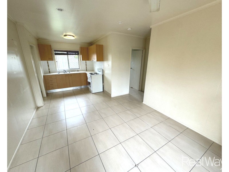 2/31 Payne Street, Millbank QLD 4670