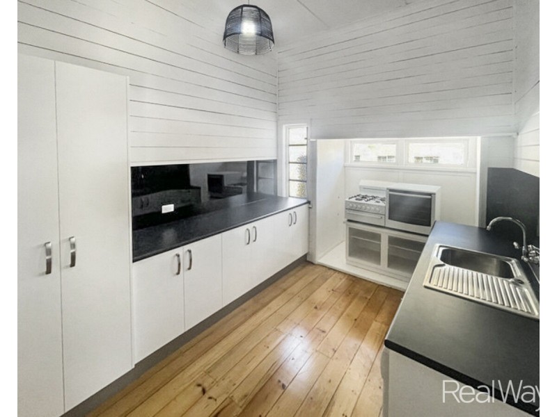 5 McIlwraith Street, Bundaberg South QLD 4670