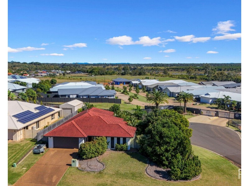 2 Mountney Street, Avoca QLD 4670