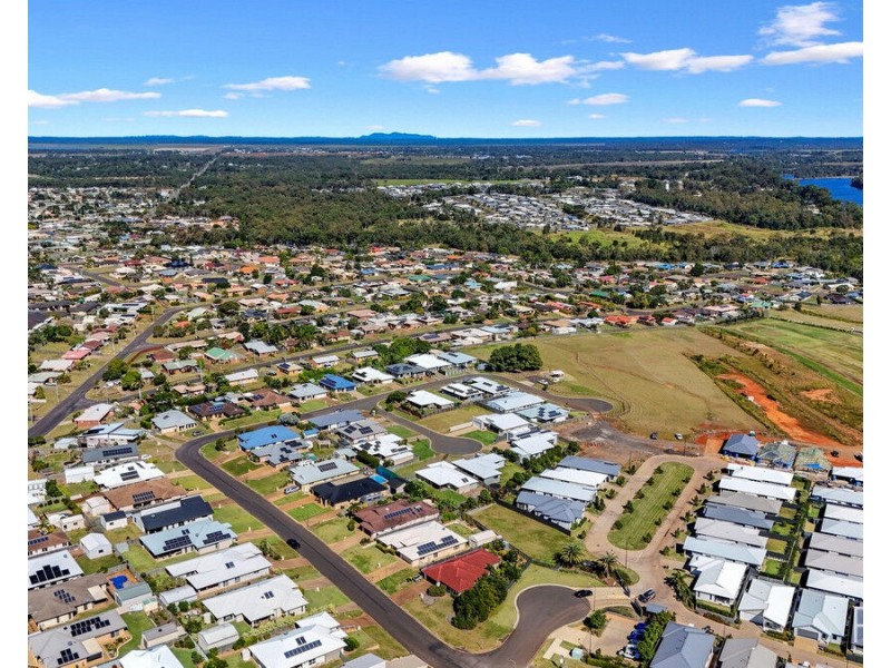 2 Mountney Street, Avoca QLD 4670