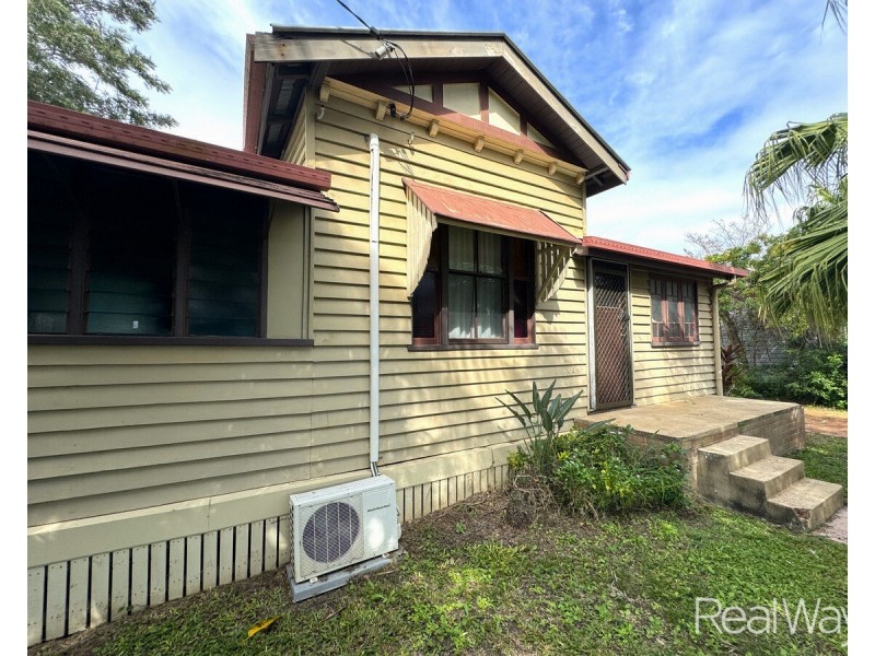 8 Buss Street, Bundaberg South QLD 4670
