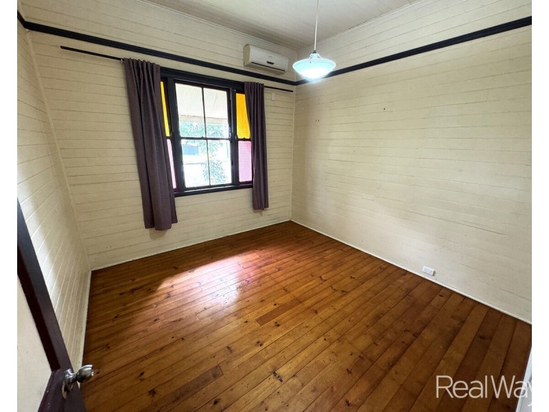 8 Buss Street, Bundaberg South QLD 4670