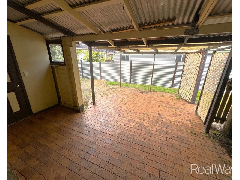 8 Buss Street, Bundaberg South QLD 4670