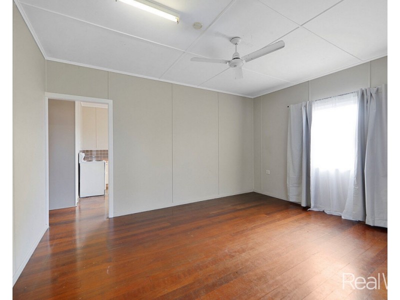 23 Redmond Street, Avenell Heights QLD 4670