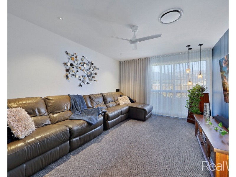 12 Hayman Place, Innes Park QLD 4670