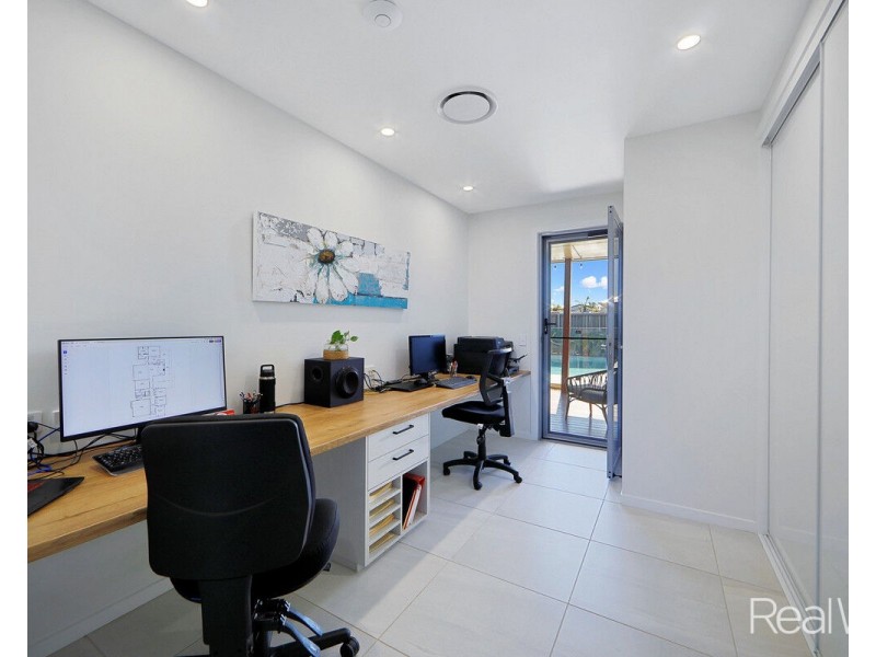 12 Hayman Place, Innes Park QLD 4670