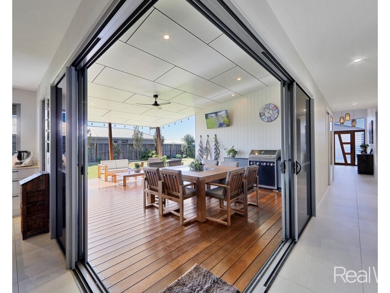 12 Hayman Place, Innes Park QLD 4670