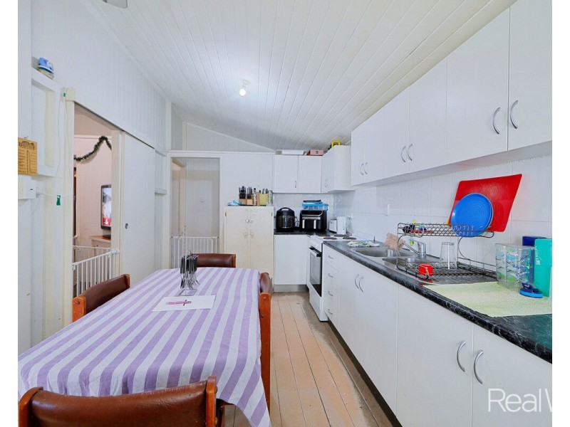 14 Scotland Street, Bundaberg East QLD 4670