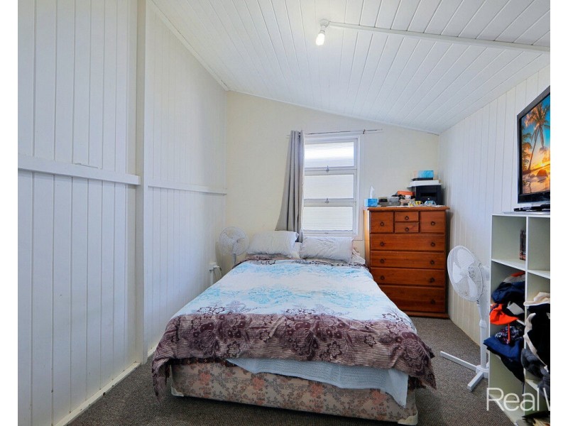 14 Scotland Street, Bundaberg East QLD 4670