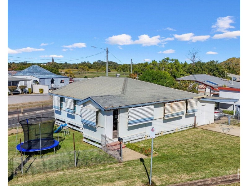 14 Scotland Street, Bundaberg East QLD 4670