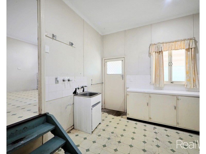 73 Barolin Street, Bundaberg South QLD 4670