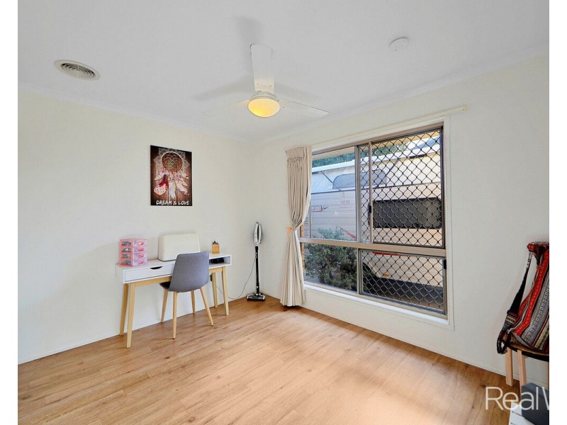 33 Totten Street, Kepnock QLD 4670