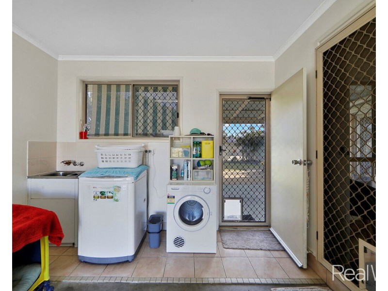 33 Totten Street, Kepnock QLD 4670