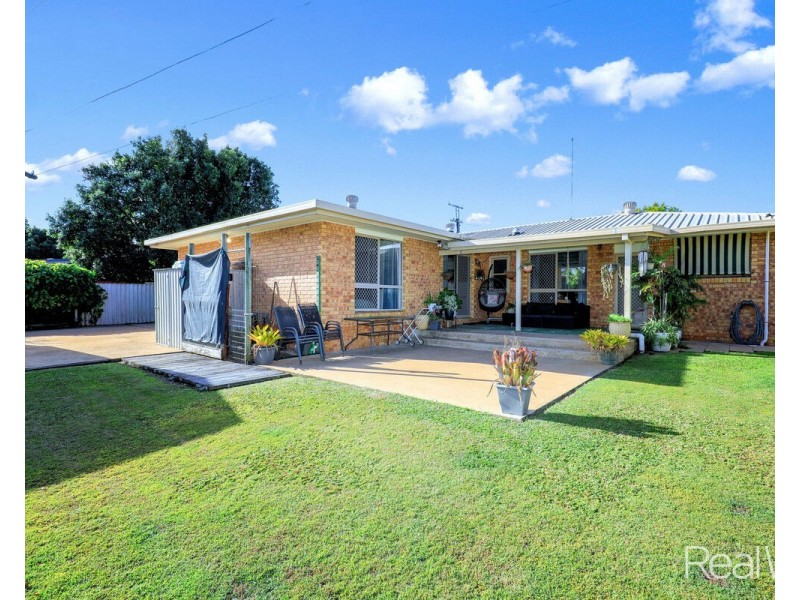 33 Totten Street, Kepnock QLD 4670