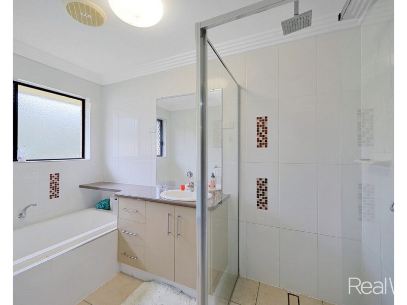 5 Greg Tobin Court, Avondale QLD 4670