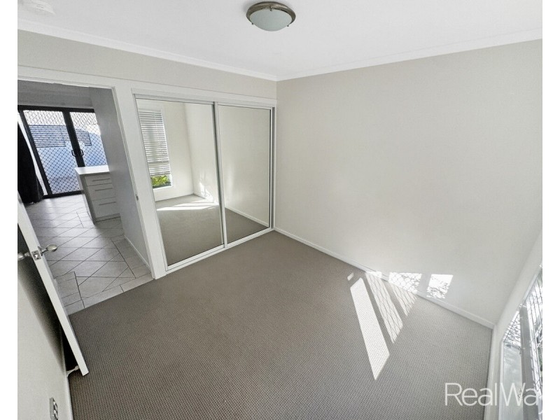 5/128 George Street, Bundaberg West QLD 4670