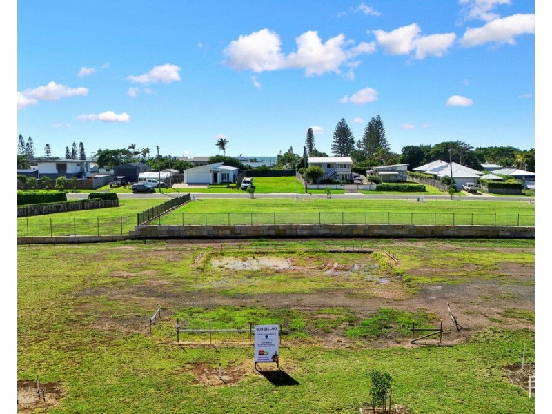 12 Cordell Drive, Elliott Heads QLD 4670