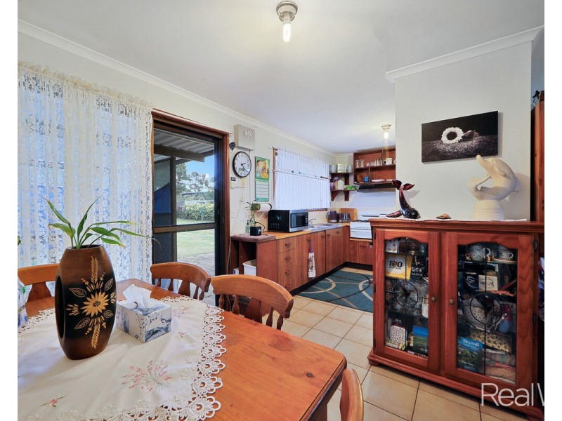 24 Gunsynd Grove, Branyan QLD 4670